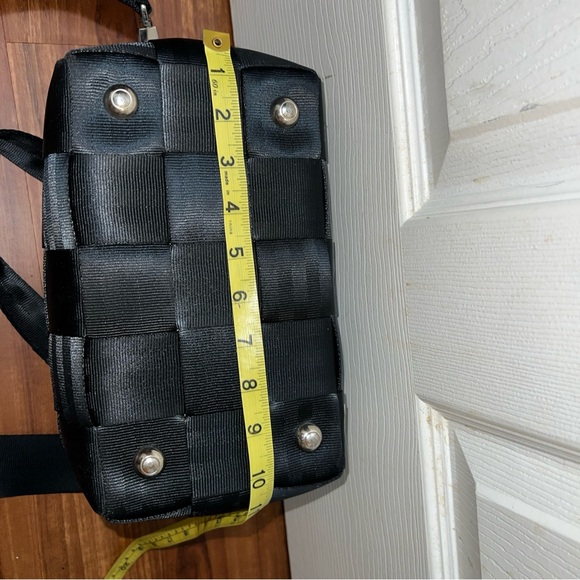 Harveys seatbelt carriage ring black with star charm - Picture 11 of 14